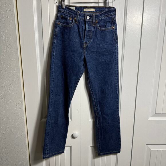 Levi's Wedgie Straight Jeans - Picture 1 of 7